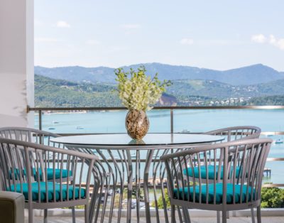 Luxury Sea View Apartment “H” @ UniQue Residences