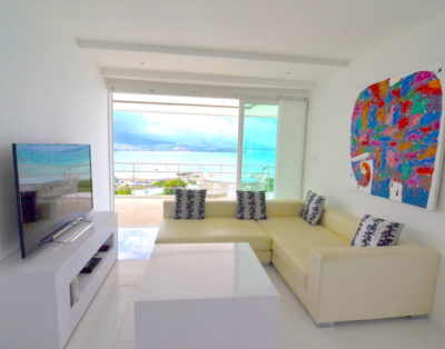Luxury Sea View Apartment “F” @ UniQue Residences